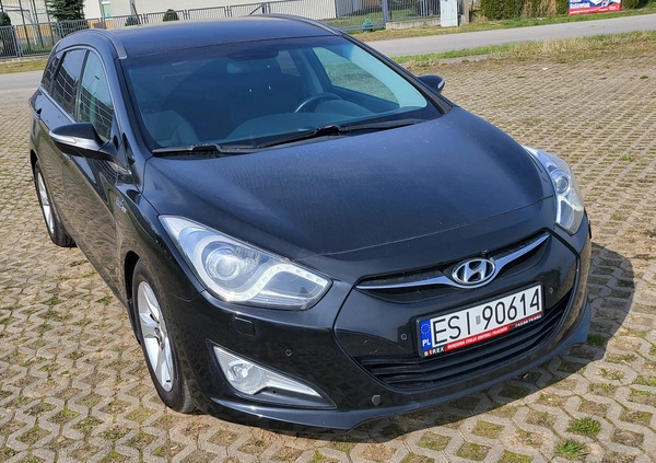 Hyundai i40 cena 31909 przebieg: 238000, rok produkcji 2011 z Sieradz małe 562